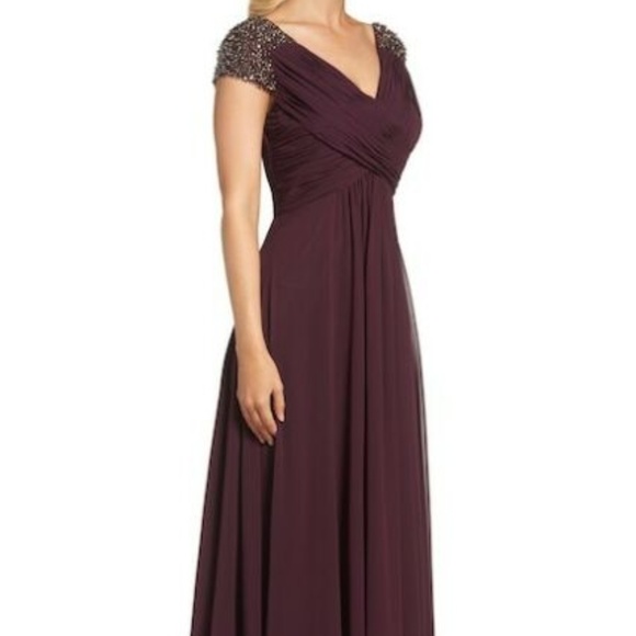 🌺 ELIZA J  Embellished Pleated Chiffon Gown - Picture 2 of 8